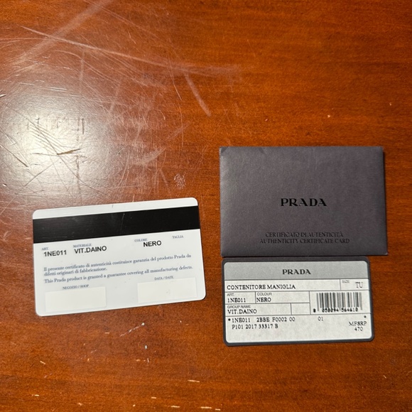 PRADA Vitello Daino Wristlet Black - Picture 6 of 10